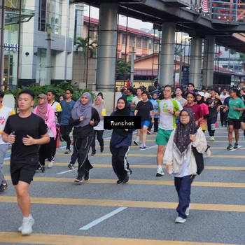 Runner Photo 5033034