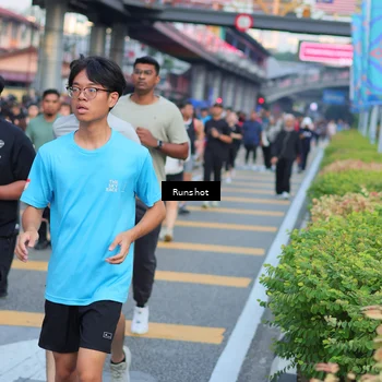 Runner Photo 5033060