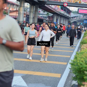 Runner Photo 5033074