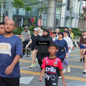 Runner Photo 5033090