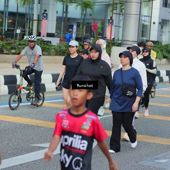 Runner Photo 5033102