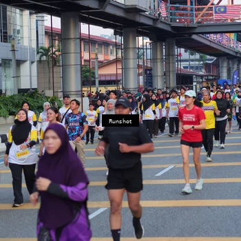 Runner Photo 5033130