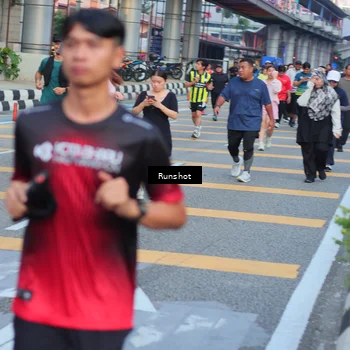 Runner Photo 5033173