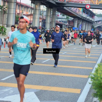 Runner Photo 5033412