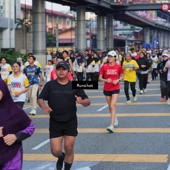 Runner Photo 5033463