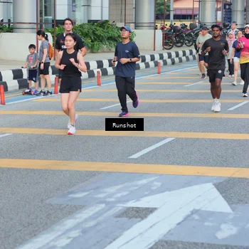 Runner Photo 5033480