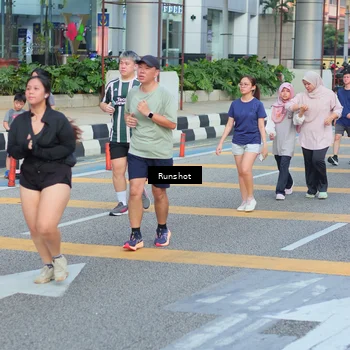 Runner Photo 5033506