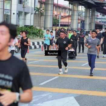 Runner Photo 5033615