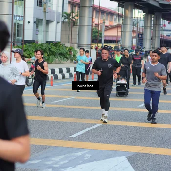 Runner Photo 5033636