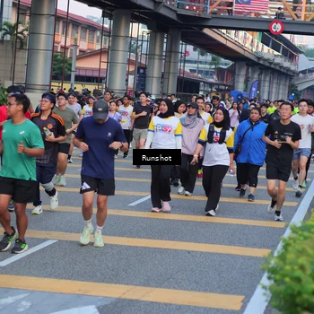 Runner Photo 5033643