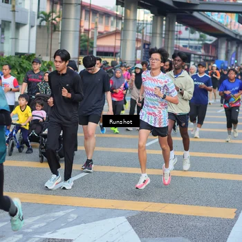 Runner Photo 5033649