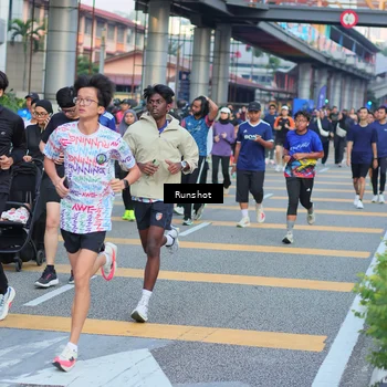 Runner Photo 5033654