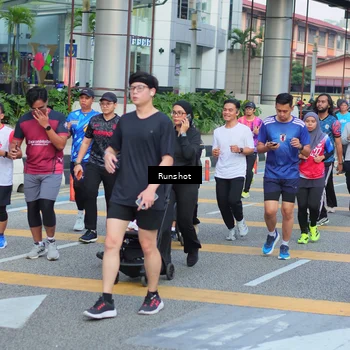 Runner Photo 5033676