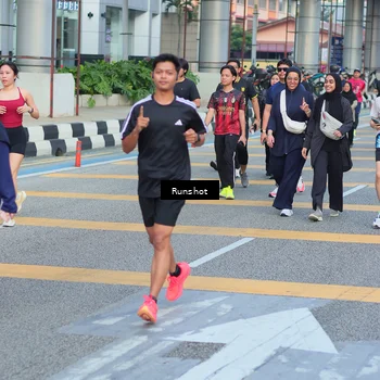Runner Photo 5033750