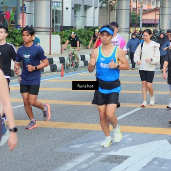 Runner Photo 5033915