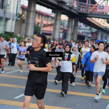 Runner Photo 5033960