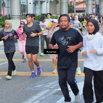Runner Photo 5034001