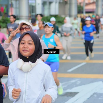 Runner Photo 5034012