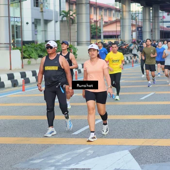 Runner Photo 5034201