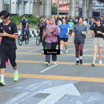 Runner Photo 5034243