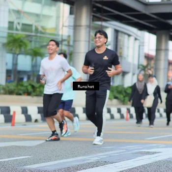 Runner Photo 5034410