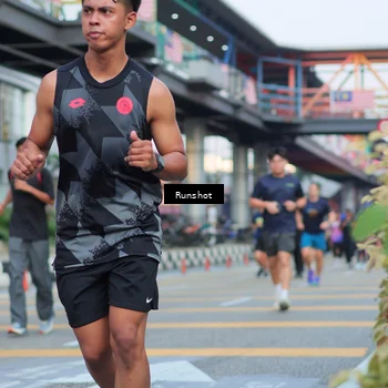 Runner Photo 5034780