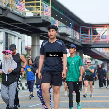 Runner Photo 5034900