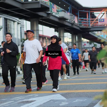 Runner Photo 5035672