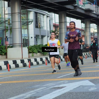 Runner Photo 5035975