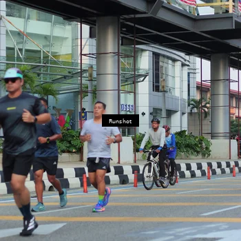 Runner Photo 5035984