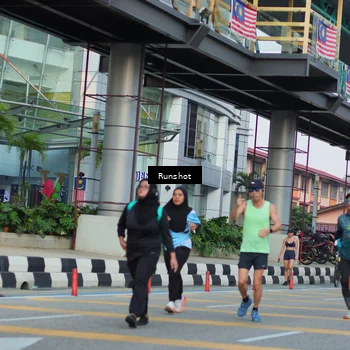 Runner Photo 5036007