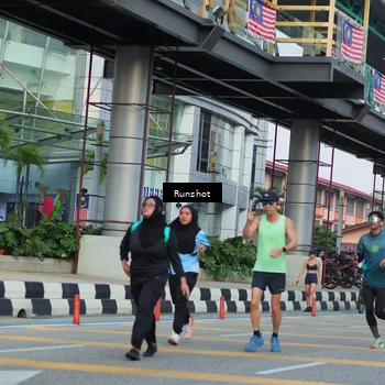 Runner Photo 5036011