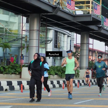Runner Photo 5036016