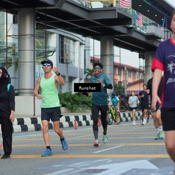 Runner Photo 5036018