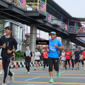 Runner Photo 5036041