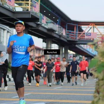 Runner Photo 5036045