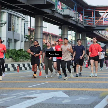 Runner Photo 5036065
