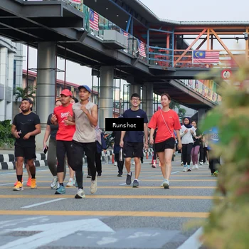 Runner Photo 5036070