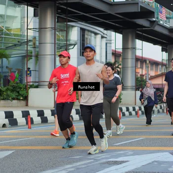 Runner Photo 5036077