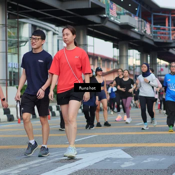 Runner Photo 5036095