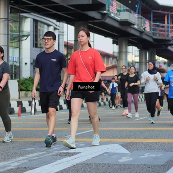 Runner Photo 5036100