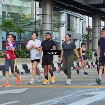 Runner Photo 5036103