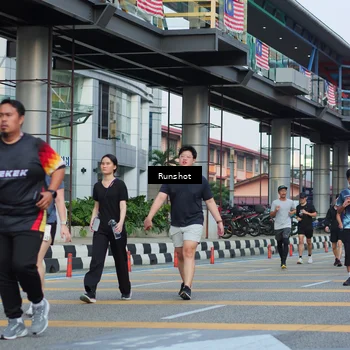 Runner Photo 5036169