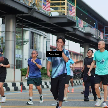 Runner Photo 5036187