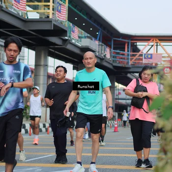 Runner Photo 5036210