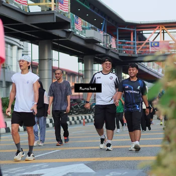 Runner Photo 5036229