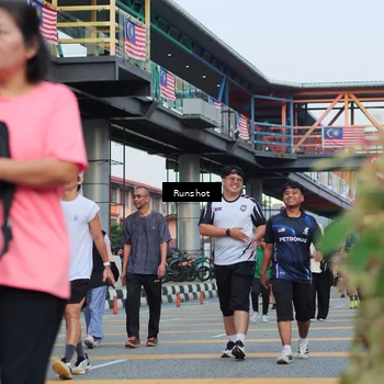 Runner Photo 5036265