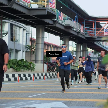 Runner Photo 5036349