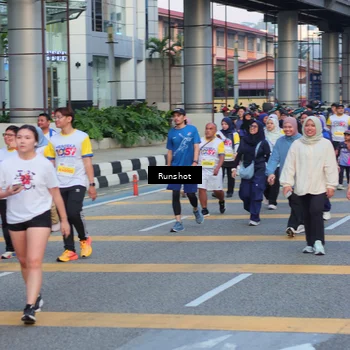 Runner Photo 5036430