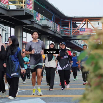 Runner Photo 5036443